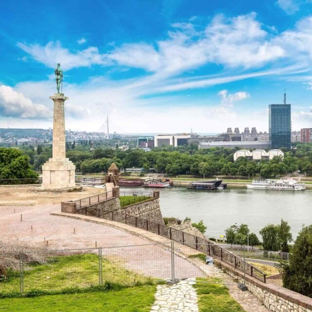 https://miamidadetravel.com/wp-content/uploads/2018/09/destination-belgrade-06-1-640x640.jpg