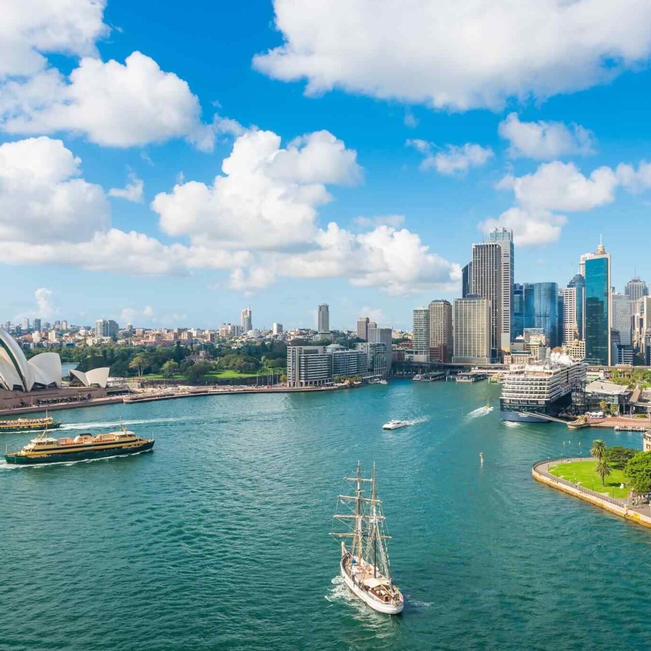 https://miamidadetravel.com/wp-content/uploads/2018/09/destination-sydney-04-1-1280x1280.jpg